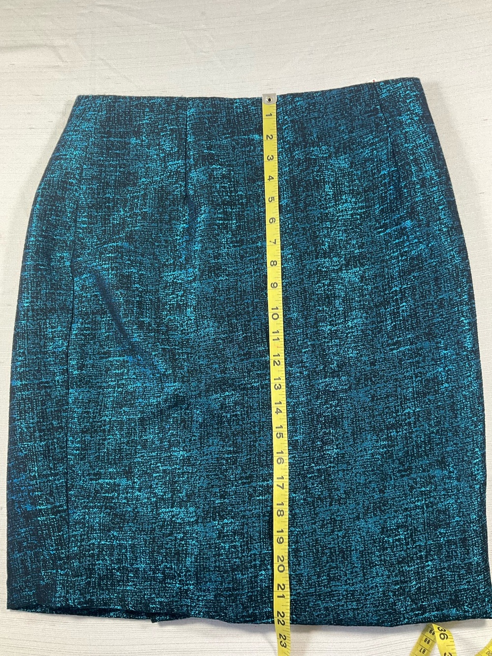 NWT THE LIMITED Metallic Blue on Back Full Lined 22” Pencil Skirt Women’s 6 - Picture 9 of 10
